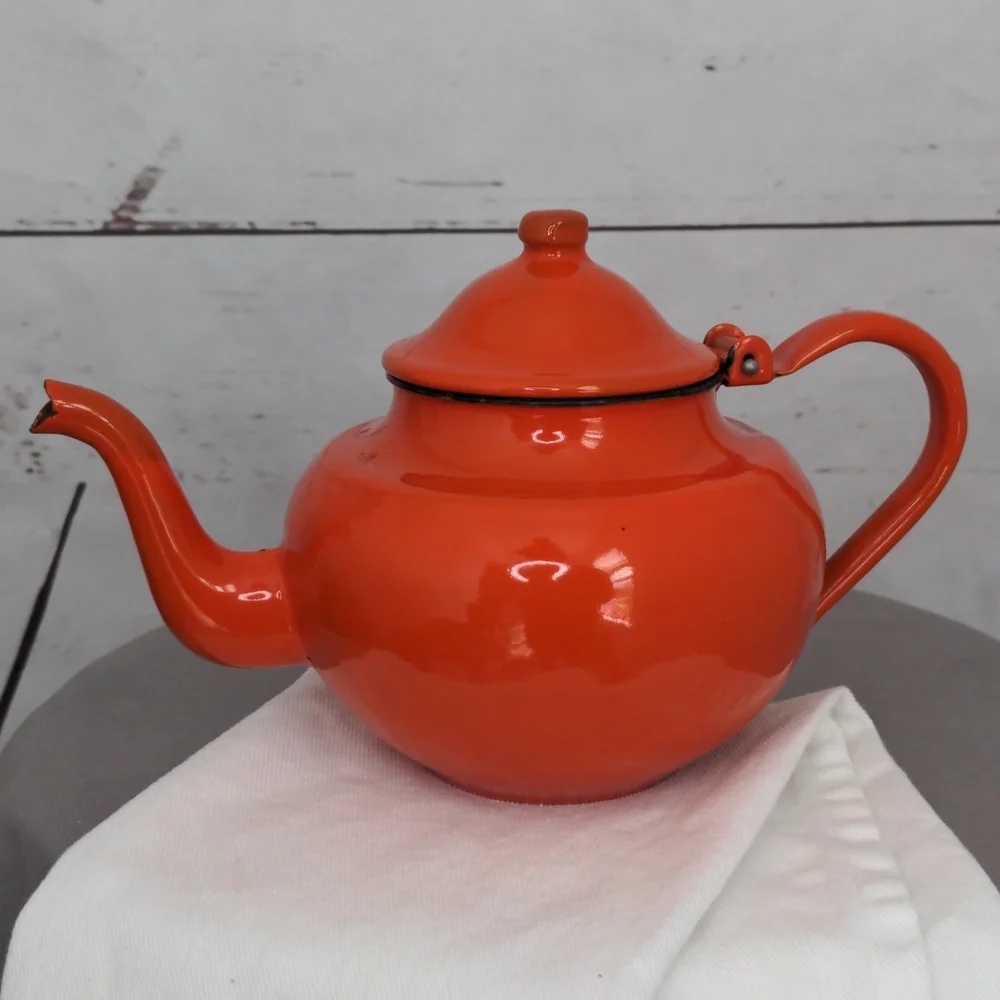 N/A orange enamel